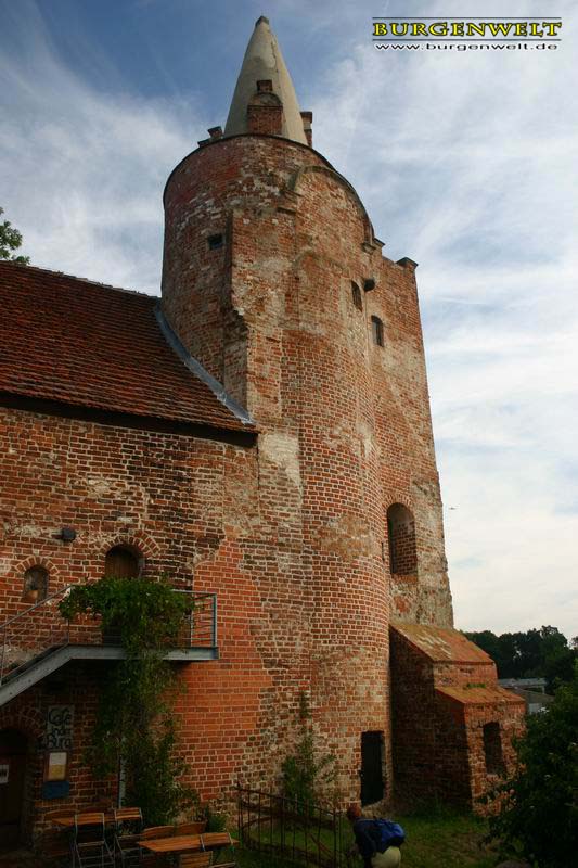 Burgenwelt Burg Klempenow Deutschland