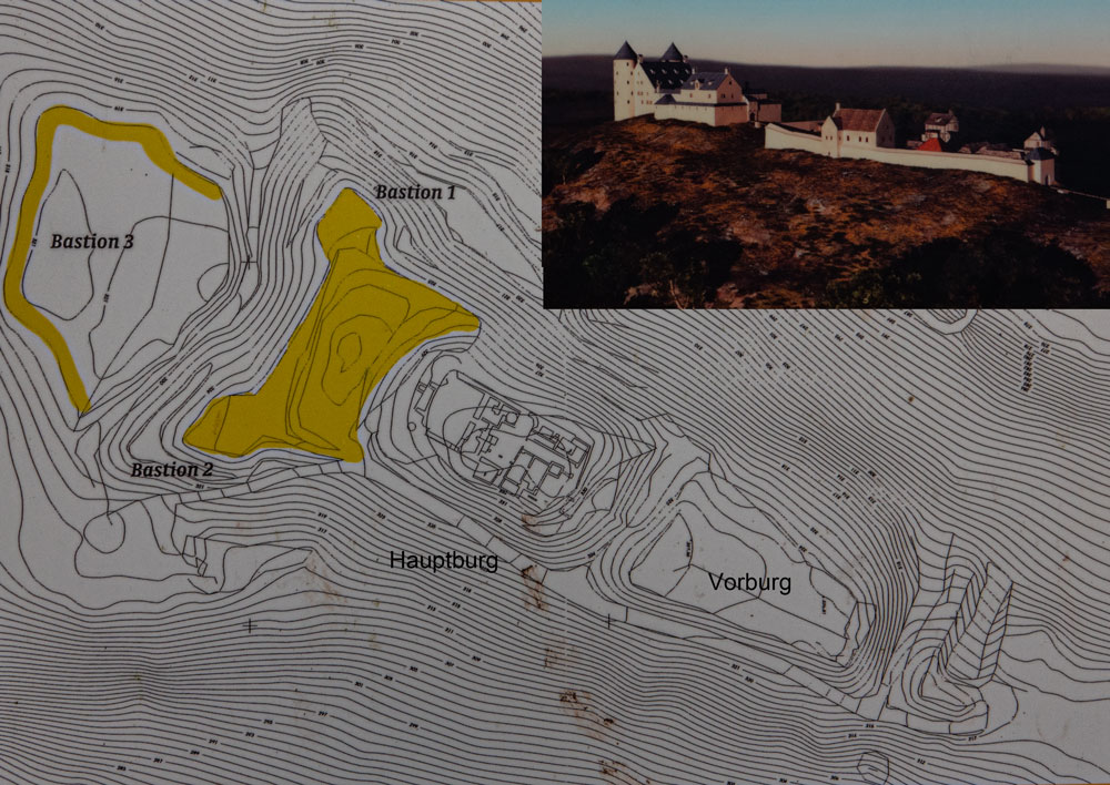 Grundriss der Bastion, Hauptburg und Vorburg. <br />Virtuelle Rekonstruktion der Burg Dagstuhl um 1470.