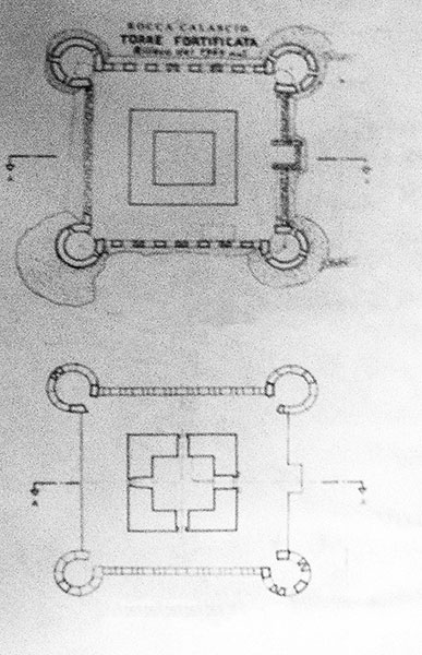 Grundriss der Rocca Calascio. 1) Auf Eingangsniveau auf die Burg. 2) Obere Raum im Bergfried.