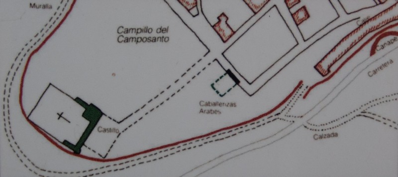 Das Castillo de Medinaceli schmiegt sich eng an die Südwest-Ecke der Stadtmauer.